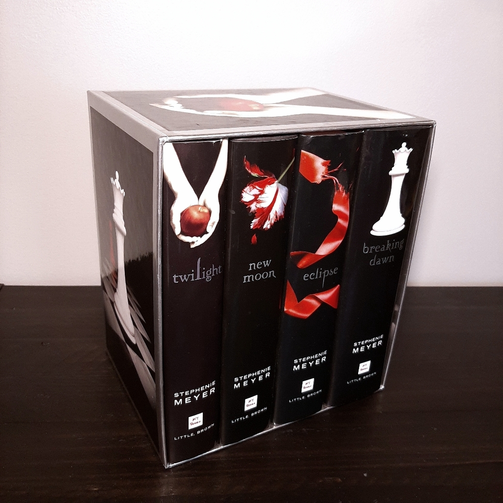 TWILIGHT Saga Hardcover Book Set Eclipse New Moon